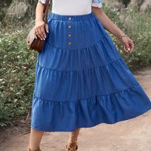 Plus Medium Wash Chambray Stretchy Waist Midi Skirt